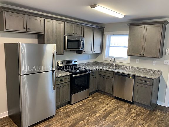 4th image of 1030 Hardwick St NE #10