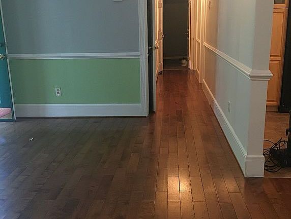 5th image of 7612 Twin Oak Dr