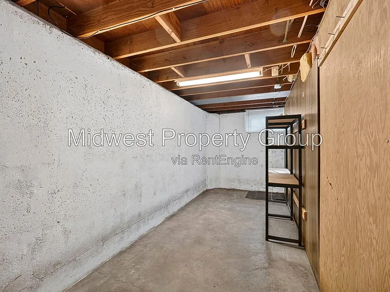 1205 Acredale Dr — Photo 23