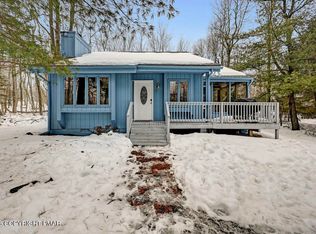 428 Cedar Dr, Long Pond, PA 18334