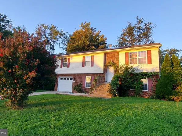 8904 Ballard Ln, Clinton, MD 20735