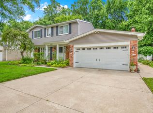43615 Candlewood Dr, Canton, MI 48187