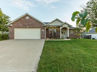 5002 Daphine Ct, Columbia, MO 65203