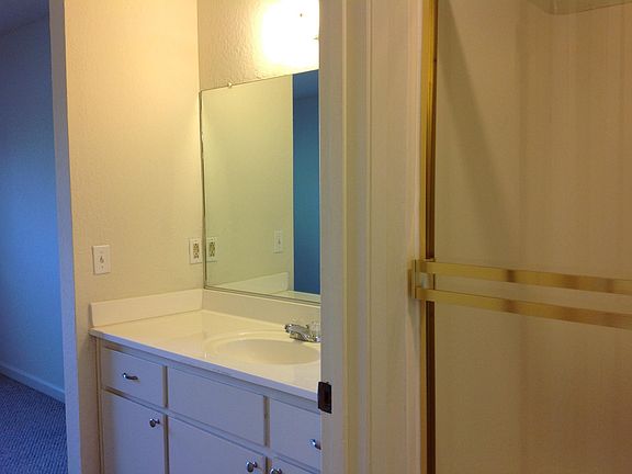 4th image of 5731 Chesbro Ave APT 3