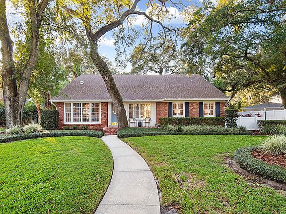 2nd image of 4503 S Ferncroft Cir