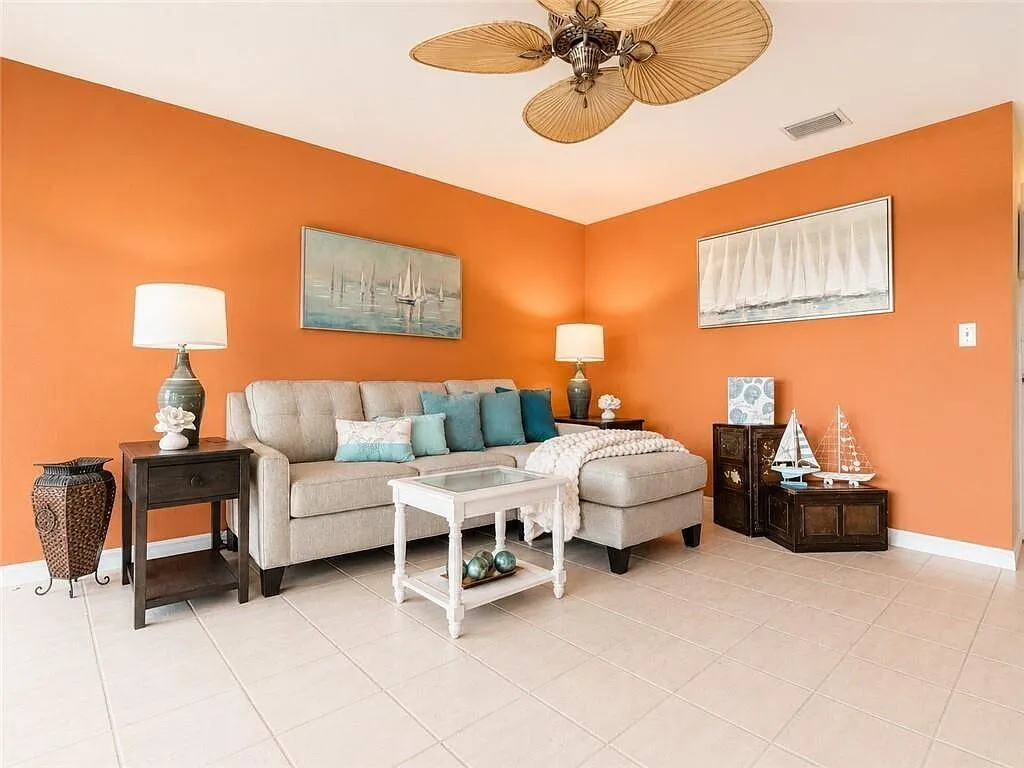 2 bed, 2.0 bath, 1189 sqft, $1,600 — Photo 4