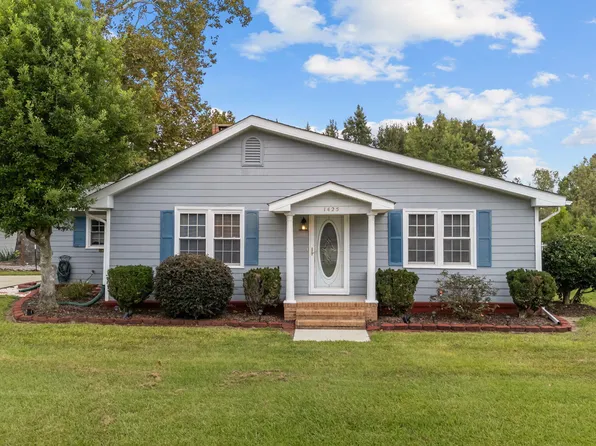 1425 Langdon Rd, Angier, NC 27501