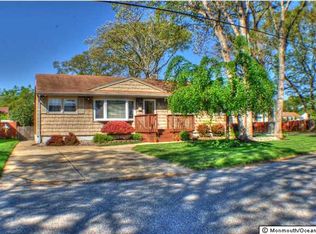 202 Arrowhead Park Dr, Brick, NJ 08724