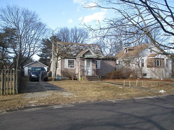 2nd image of 17 Evergreen Ave