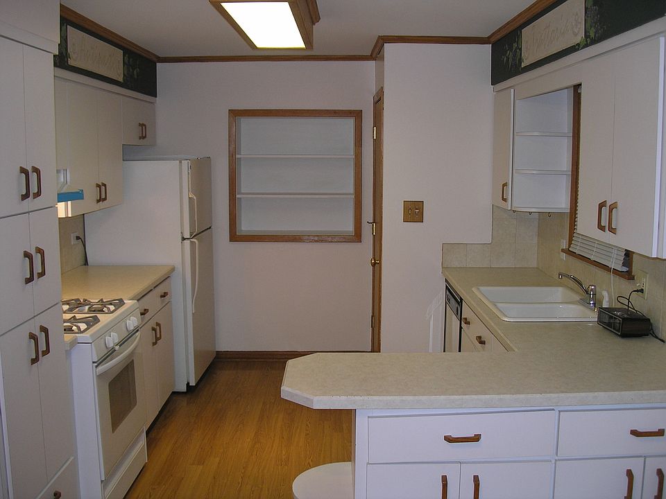 2nd image of 6616 175th Pl