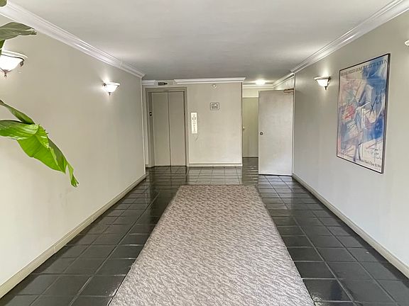 2nd image of 1011 Palm Ave APT 414