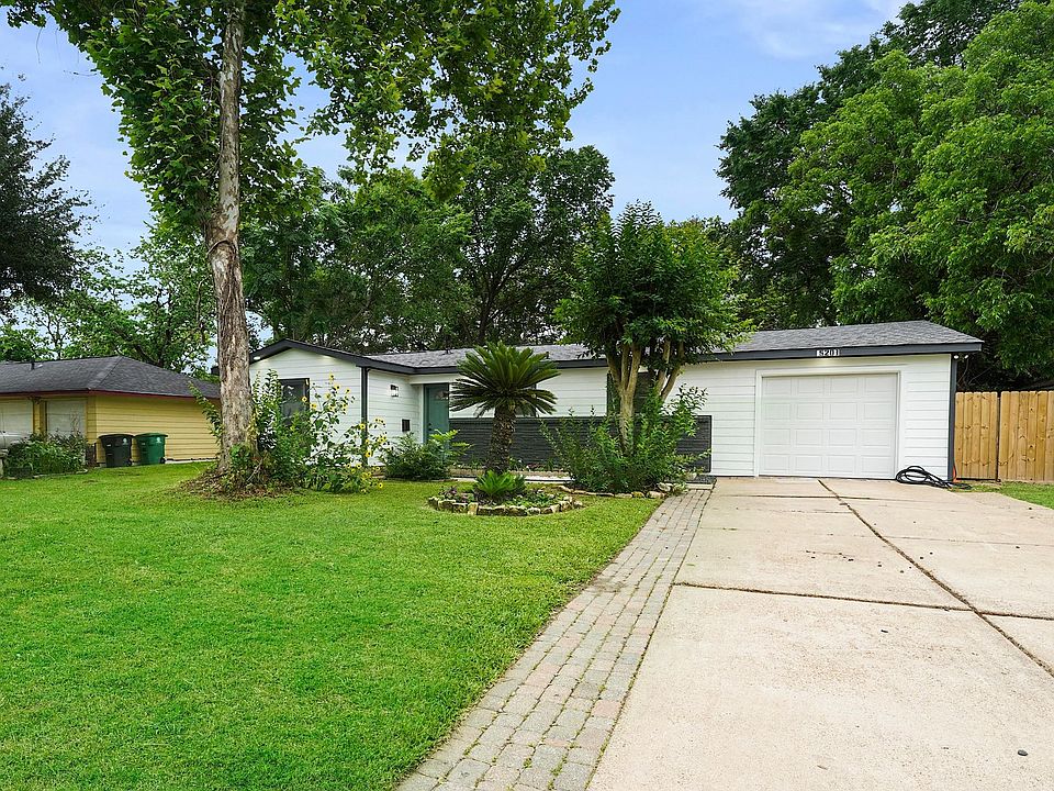 1st image of 5203 Brookmeade Dr