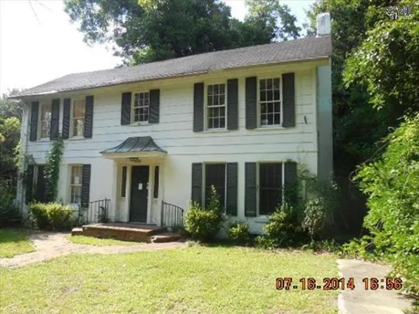 406 Hampton St, Camden, SC 29020