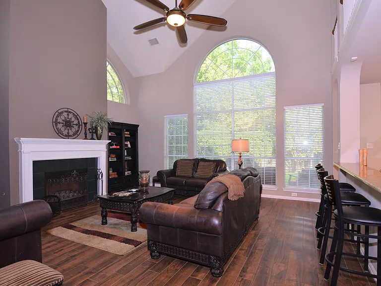 2412 Clearwood Ln — Photo 10