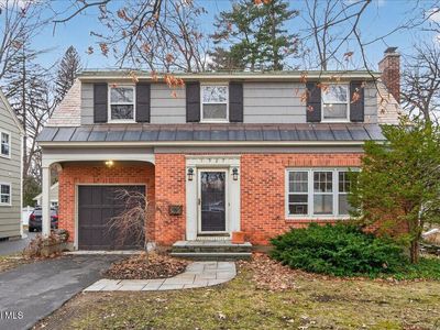 1527 Dean Street, Niskayuna, NY, 12309