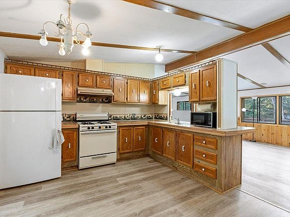 4th image of 14578 Ridgeway Rd
