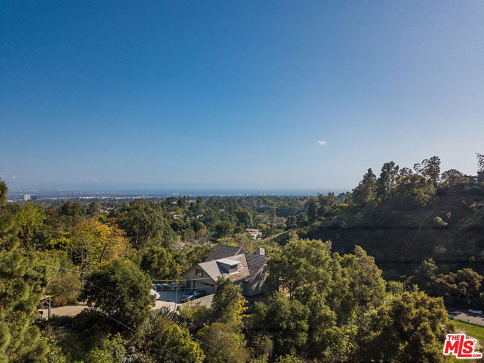 988 Bluegrass Ln, Los Angeles, CA 90049 | Zillow