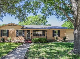 2106 Meadow Rd, Waco, TX 76710