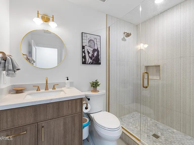 8614 E Highland Ave — Photo 21