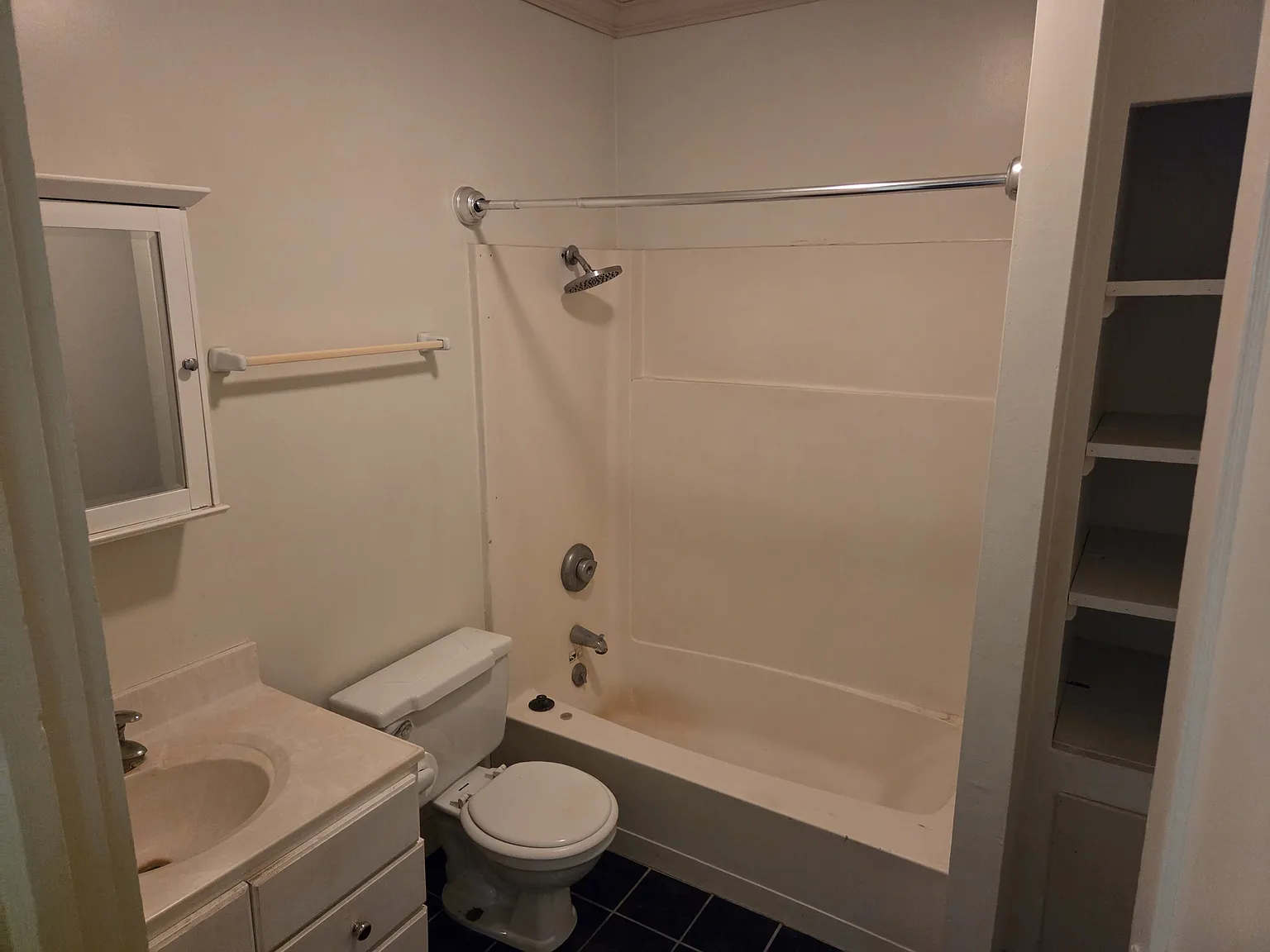 807 Ferris Ct - 1 — Photo 4