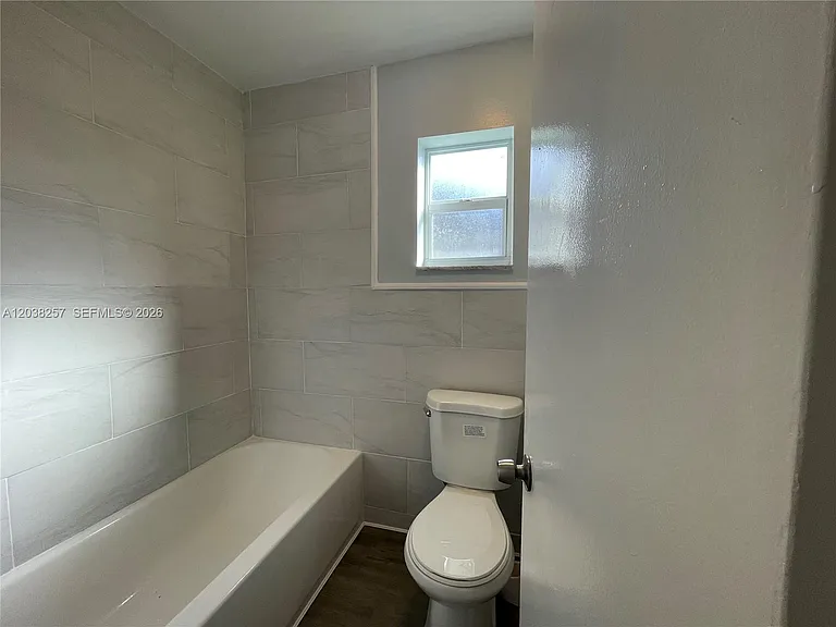 4102 NW 79th Ave #A — Photo 6