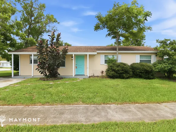 8221 Jacaranda Ave, Seminole, FL 33777