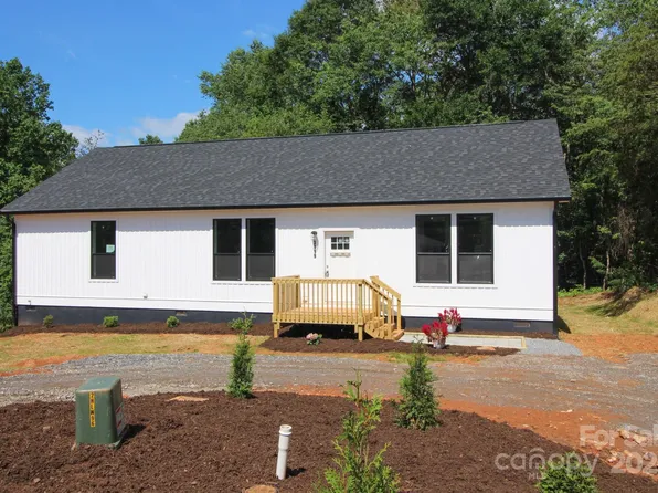 3119 Peaceful Meadows Dr, Morganton, NC 28655