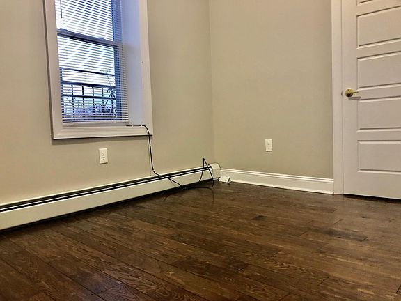 3rd image of 117 Wade St APT 4D