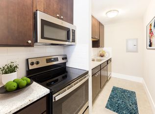 6720 N. Sheridan, Chicago, IL 60626
