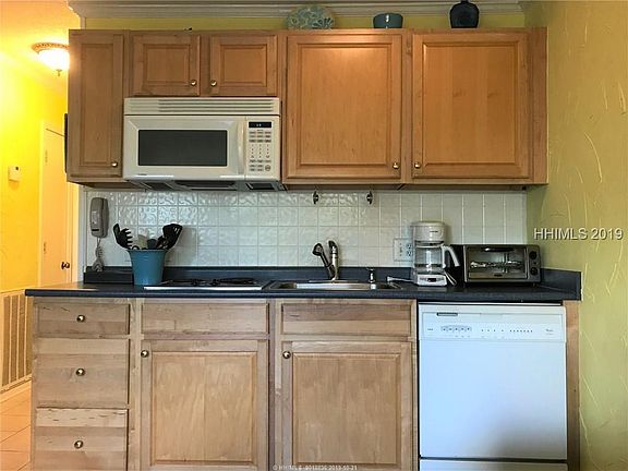 2nd image of 40 Folly Field Rd APT C126