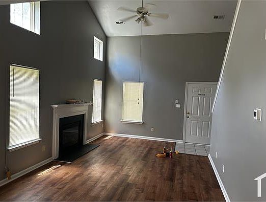4th image of 2727 Craddock Ave