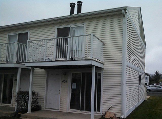 1st image of 400 Meadow Green Ln