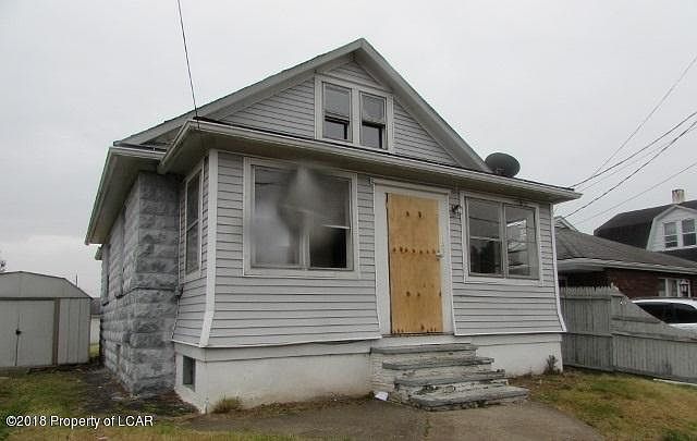 1st image of 107 Noyes Ave