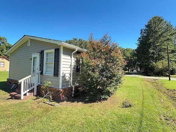 3rd image of 150 Pidgeon Bay Rd