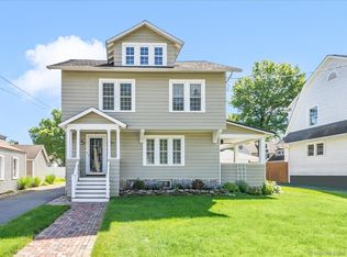 70 Arundel Ave, West Hartford, CT 06107