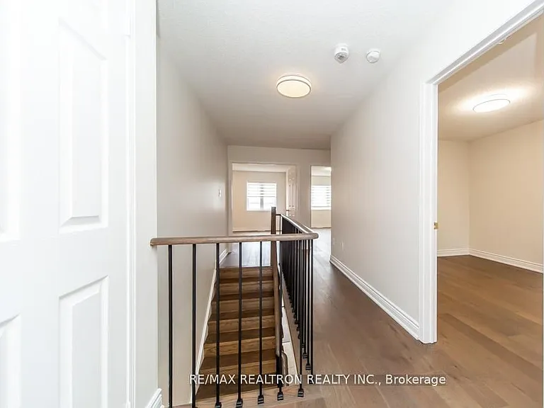 24 Skelton Cres — Photo 21