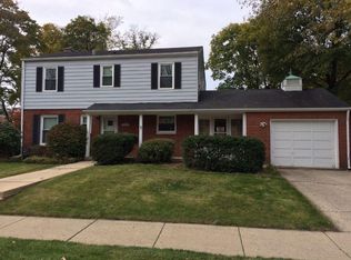 808 Warrington Rd, Deerfield, IL 60015