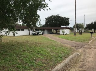 309 W North St, Hebbronville, TX 78361