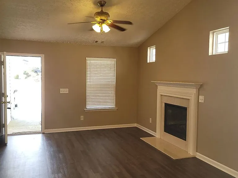 180 Ilex Dr — Photo 15