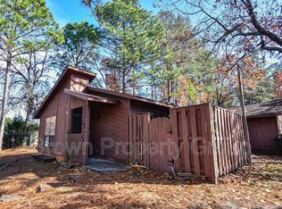 699 Tamarack Dr, Fayetteville, NC 28311