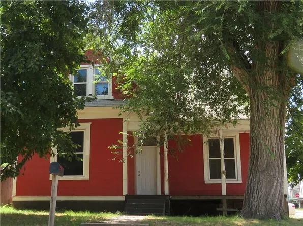 221 N Barker Ave, El Reno, OK 73036