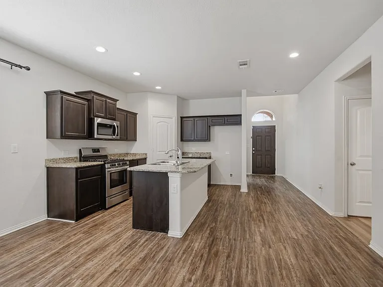 6910 Kate Reed Dr — Photo 12