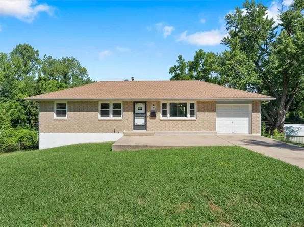 1750 N McCoy St, Independence, MO 64050