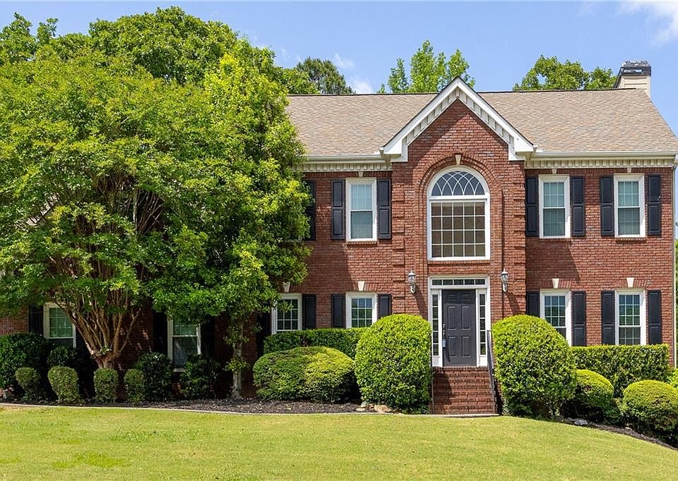 1st image of 3180 Crestmont Way NW