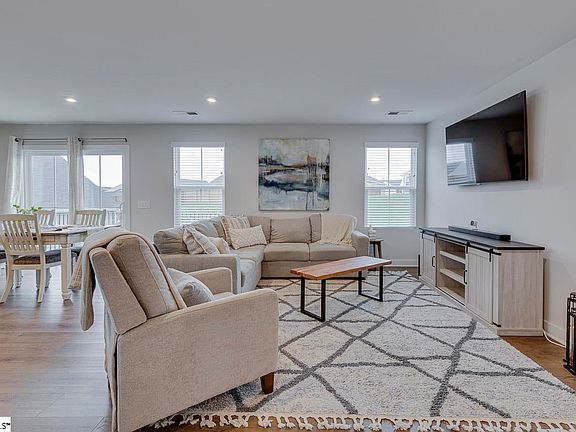 2nd image of 59 Timberwild Dr