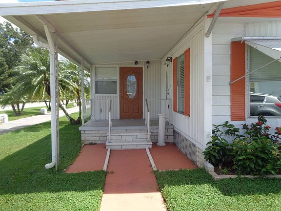 3rd image of 5720 Blue Harbor Dr