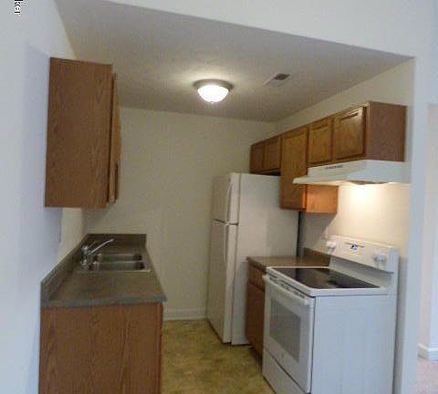 3rd image of 163 Central Blvd APT 65