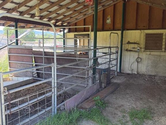 5th image of 6128 Heather Lane