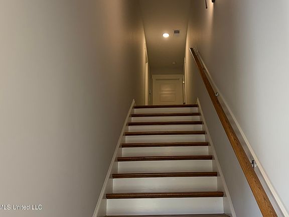 4th image of 6712 Mayberry Ln
