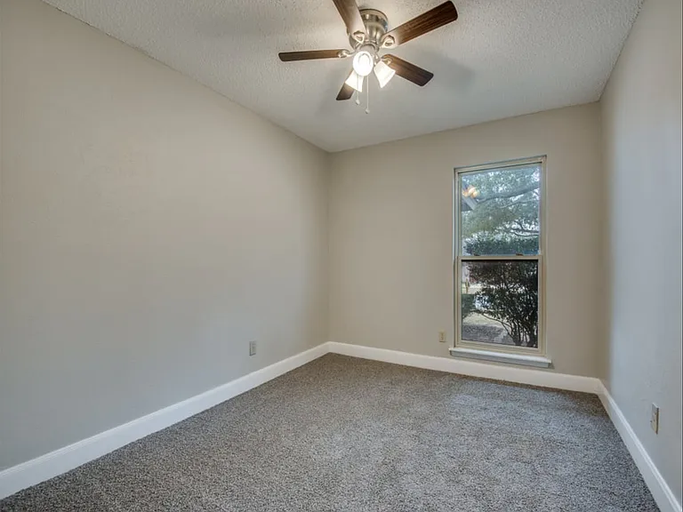 3601 Willow Ridge Dr — Photo 10